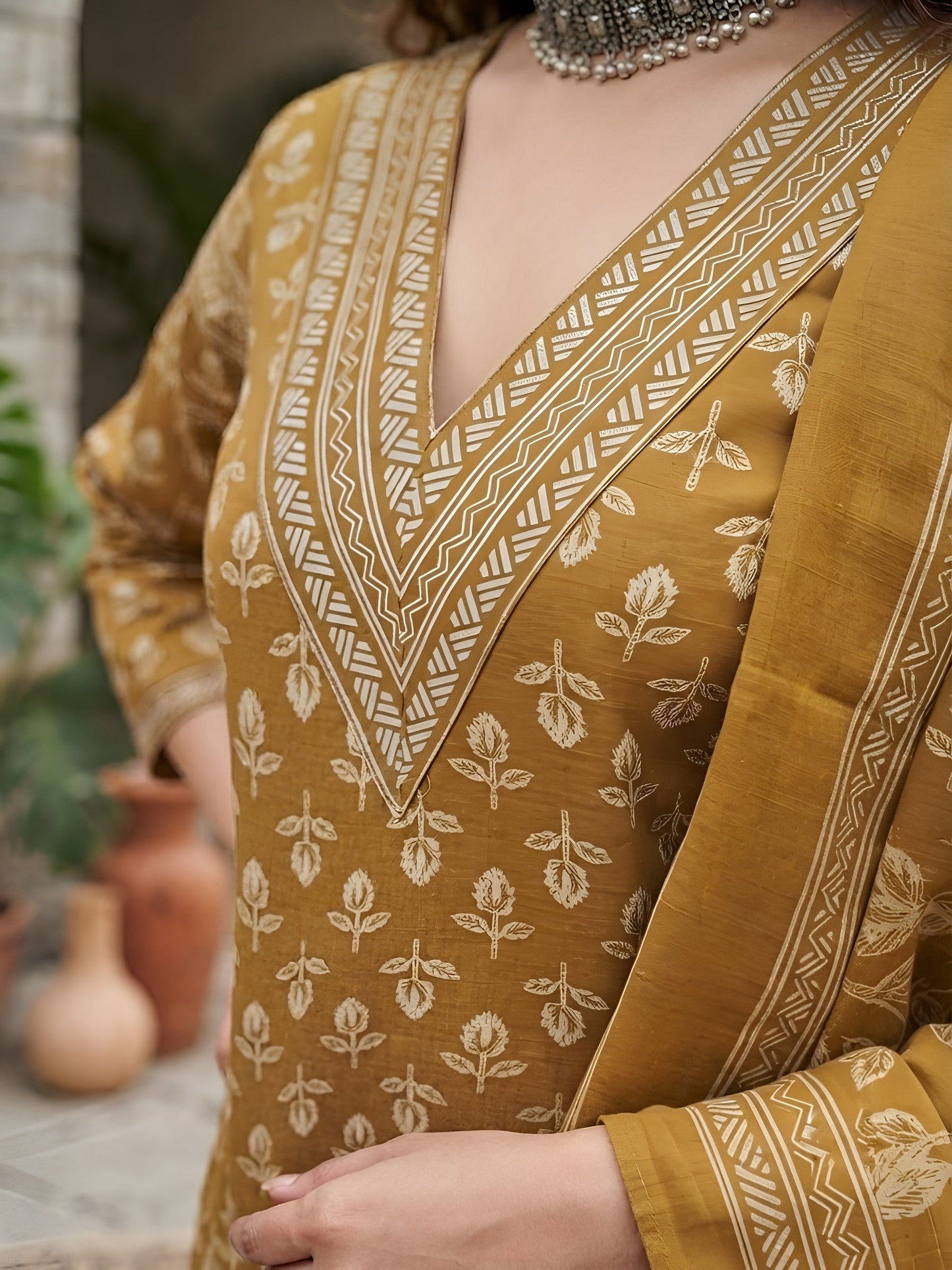 Plus Size Printed Straight Kurta With Palazo & Dupatta
