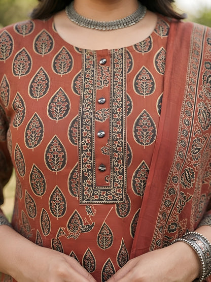 Plus Size Printed Straight Kurta With Palazo & Dupatta