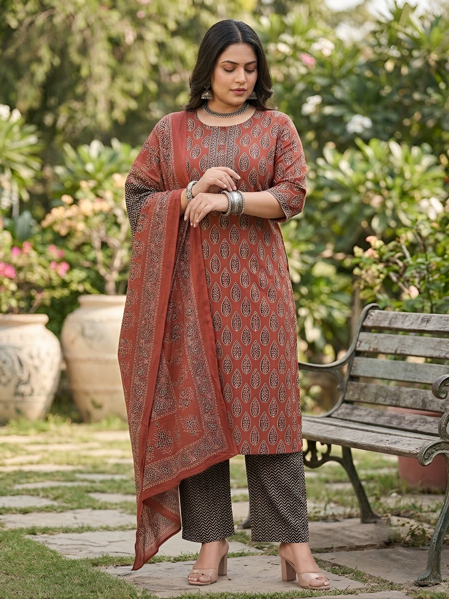 Plus Size Printed Straight Kurta With Palazo & Dupatta