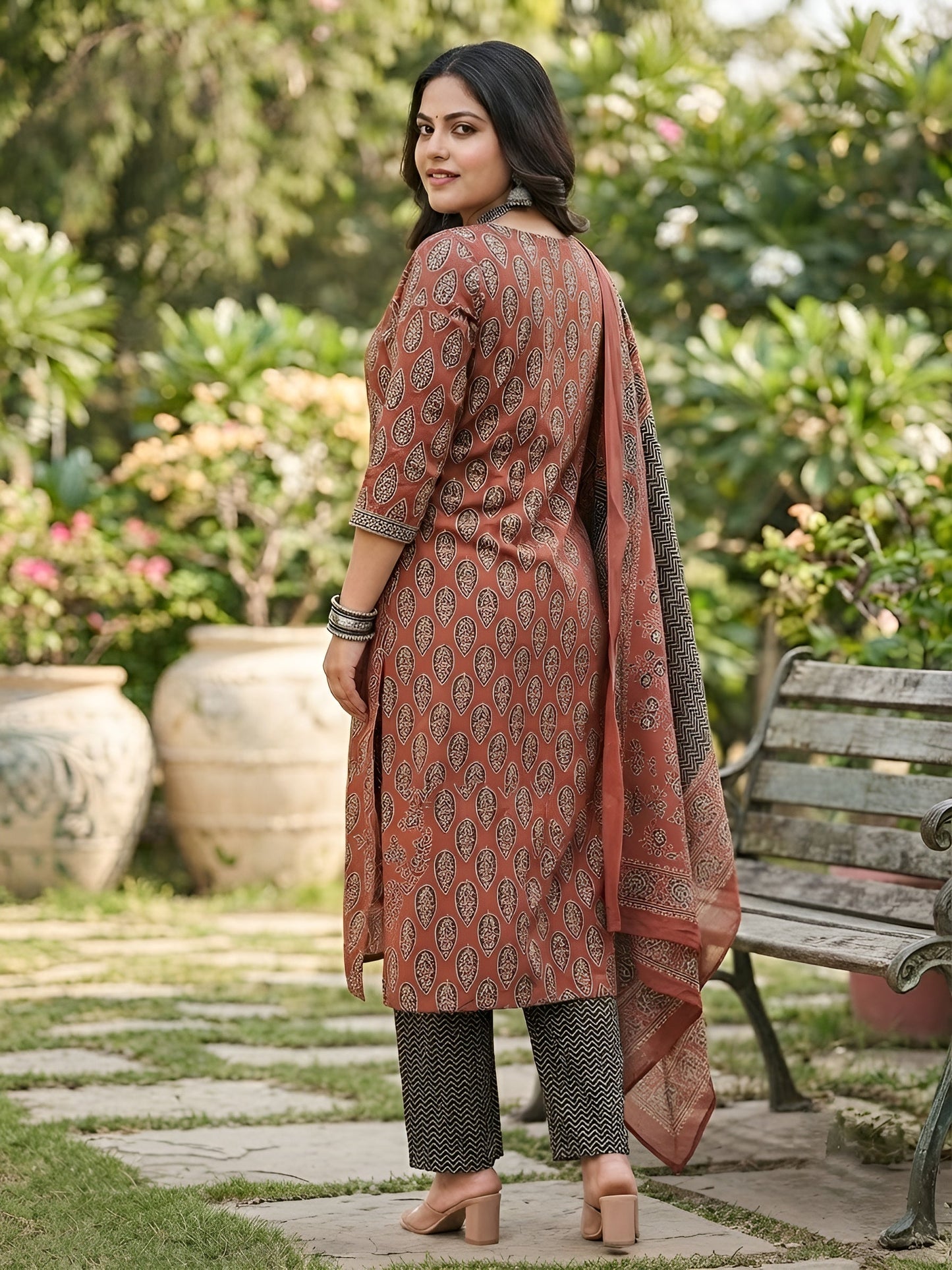 Plus Size Printed Straight Kurta With Palazo & Dupatta