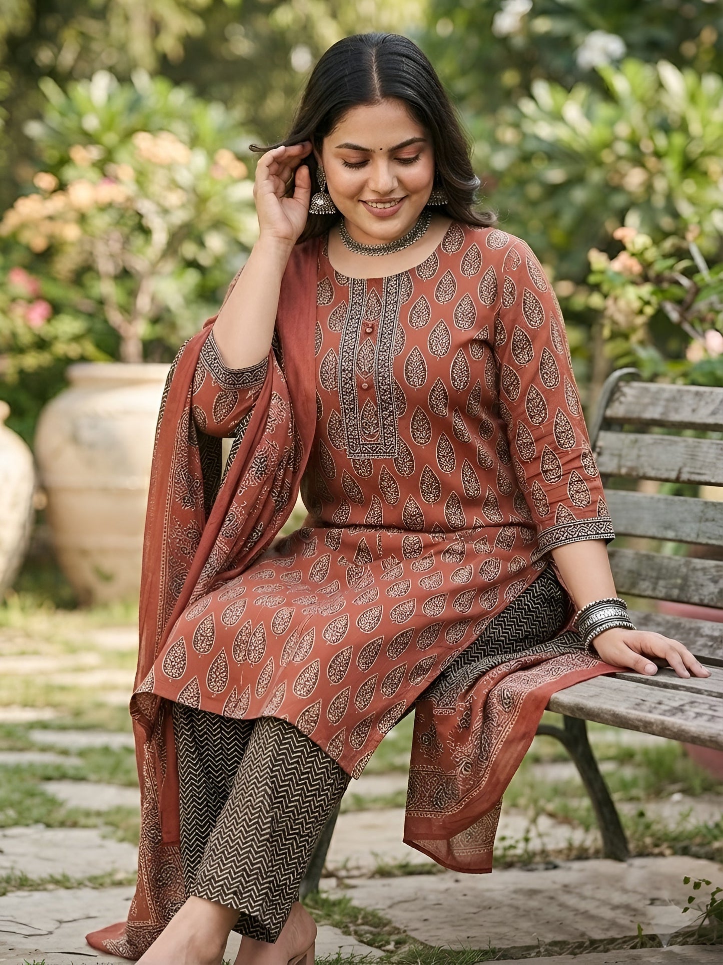 Plus Size Printed Straight Kurta With Palazo & Dupatta