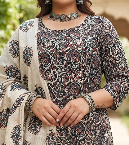 Plus Size Printed Straight Kurta With Palazo & Dupatta