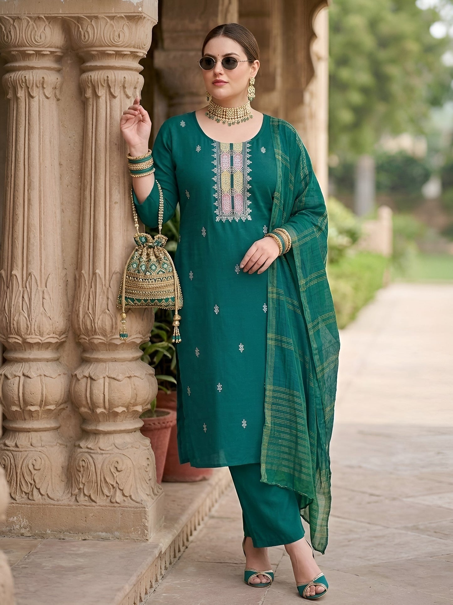 Plus Size Green Embroidered Kurta With Palazo & Dupatta