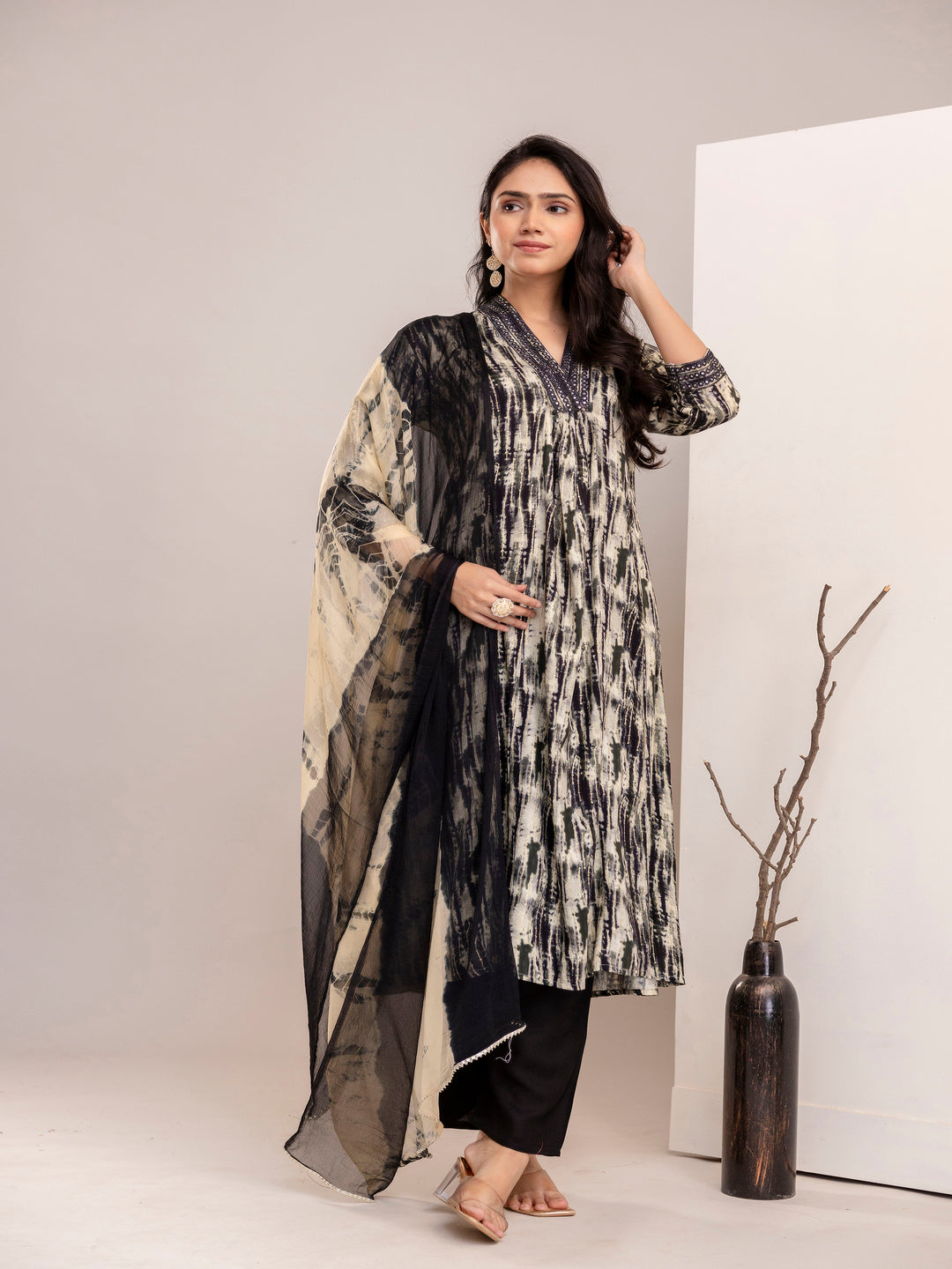 Black Anarkali Printed Anarkali Kurta With Pant And Dupatta