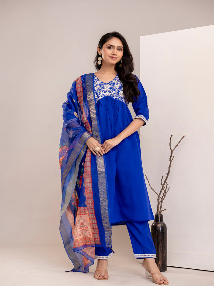 Blue Silk Cotton Printd Embroiderd Kurta With Pant And Dupatta