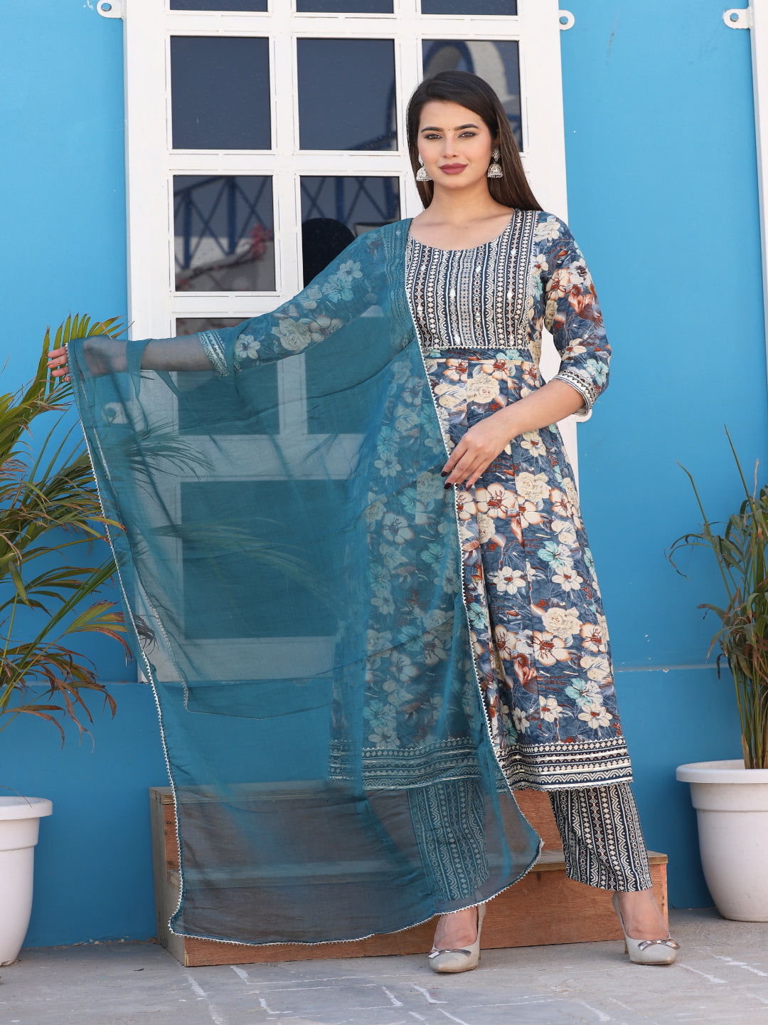 Green Anarkali Rayon Printd Embroiderd Kurta With Pant And Dupatta