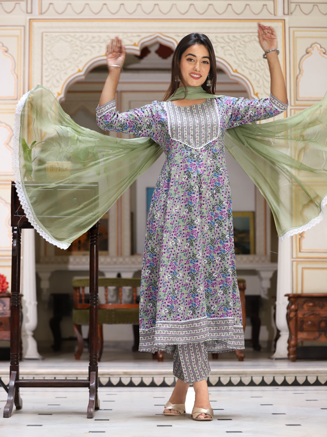 Green Anarkali Rayon Printd Embroiderd Kurta With Pant And Dupatta