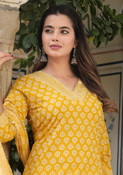 Yellow Straight Cotton Printed Kurta With Pant And Dupatta