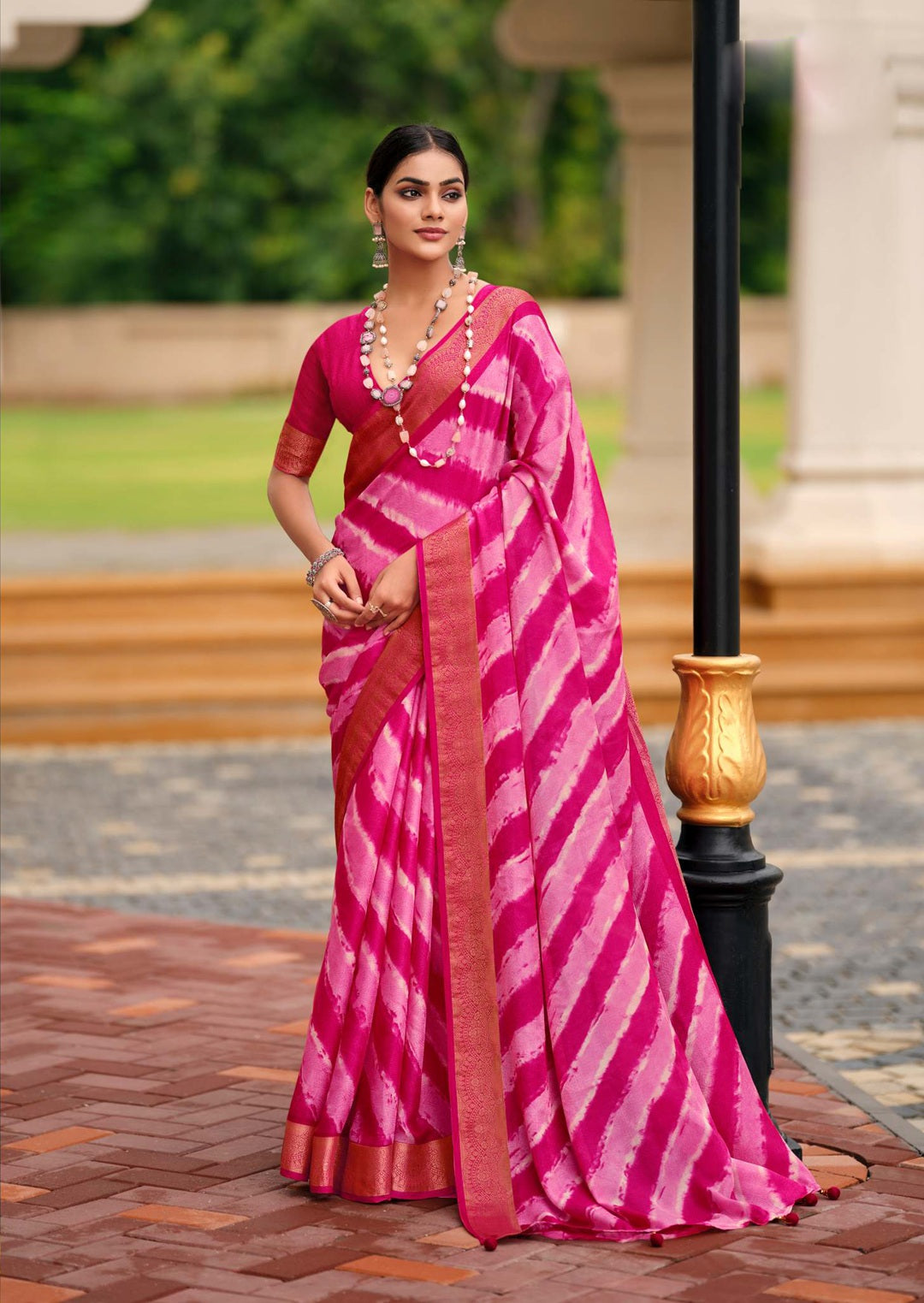 Pink Leheriya Printed Silk Blend Saree With Unstitched Blouse