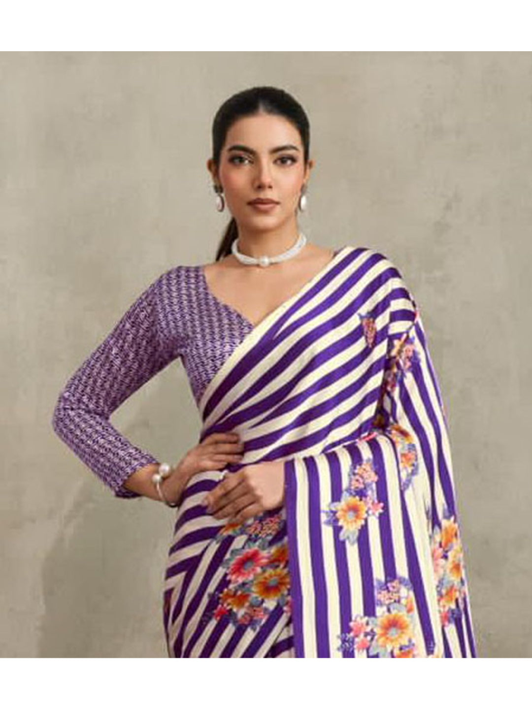 Floral Printed Satin Saree With Unstitched Blouse Piece