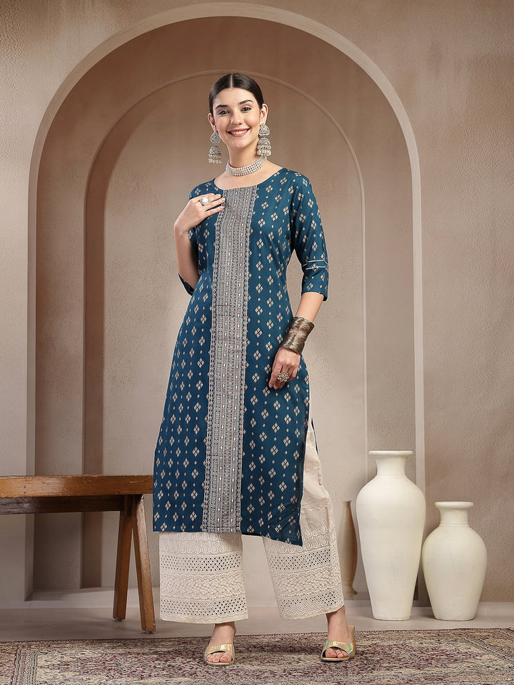 Solid Embroidered Rayon Straight Kurta