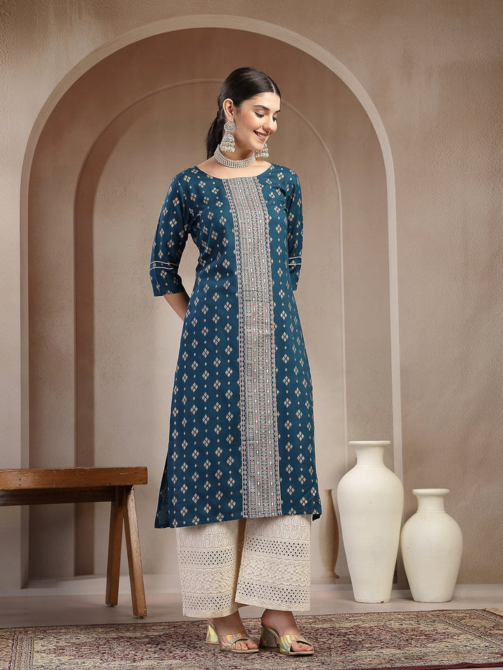 Solid Embroidered Rayon Straight Kurta
