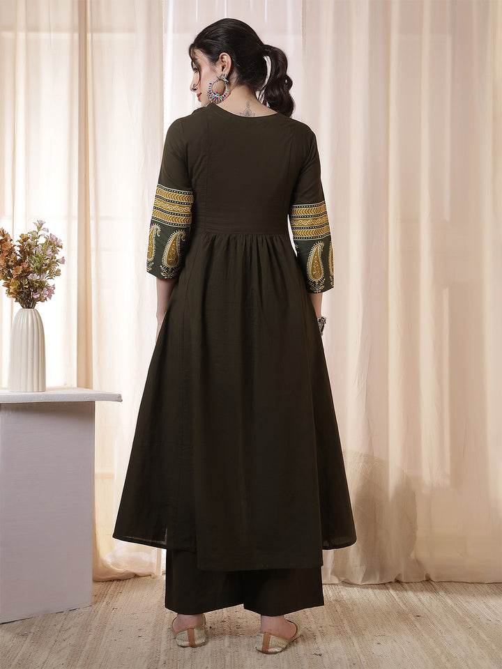 Rayon Calf Length Solid 3/4 Sleeves V Neck Flared Kurta Suit Set With Dupatta