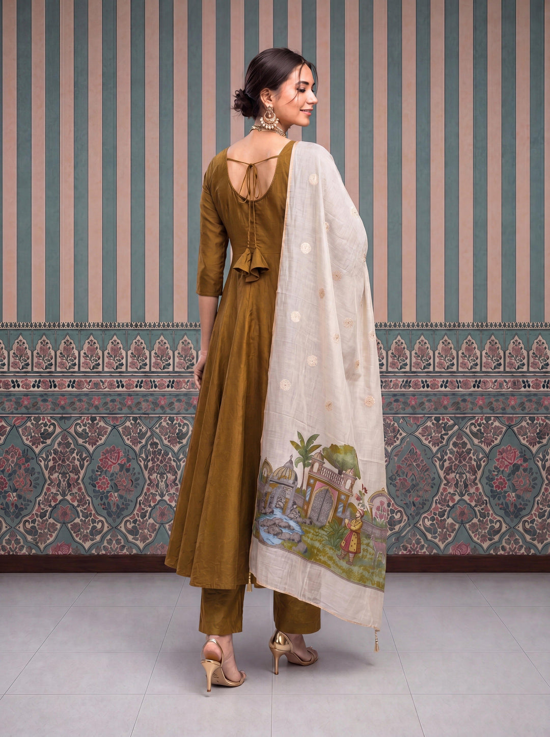 Mul Chanderi Anarkali Kurta Pant Dupatta Set