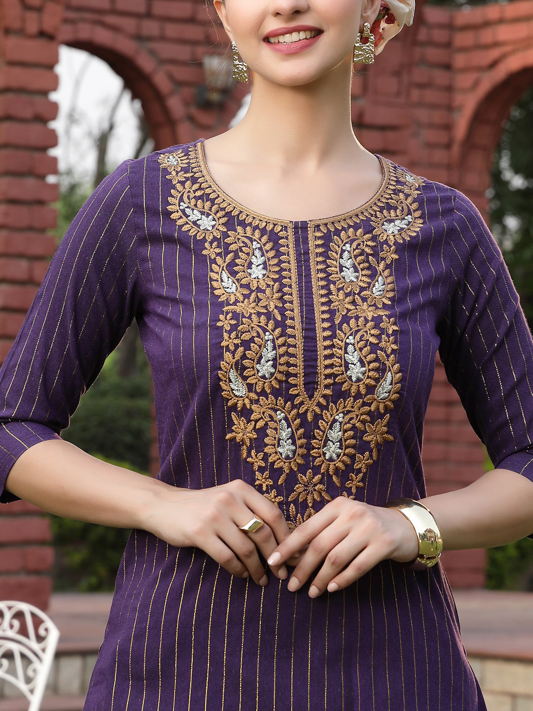 Wine Solid &amp; Embroidered Rayon Straight Chicken Kurta