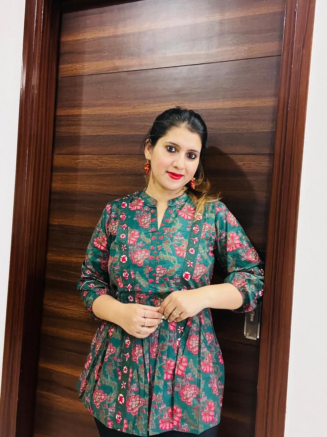 Printed Mandarin Collar Three-Quarter Sleeves Top (kimayra) (Preorder)