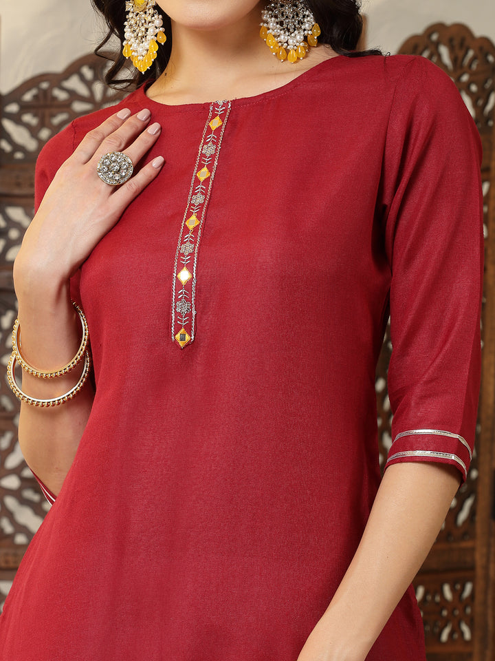 Self Designed Cotton Blend Straight Kurta