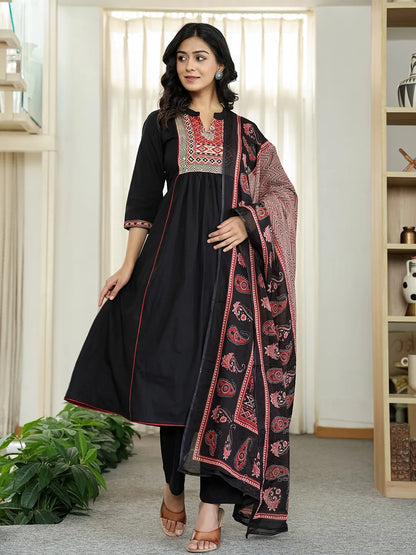 Women's Black Cotton Black Cotton A Line Mandarin Collar Gathered Kurta Dupatta Set by Yufta, suitable for wholesale buyers, boutiques, retailers, resellers and bulk fashion orders from Trendphoria