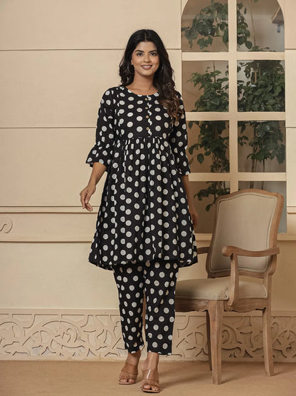 Women's Black Cotton Black Cotton Polka Dot Print Maternity Wear Kurta Pants Set by Yufta, suitable for wholesale buyers, boutiques, retailers, resellers and bulk fashion orders from Trendphoria