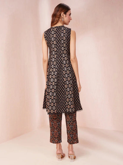 Black Ethnic Motifs Straight Kurta Trouser Set
