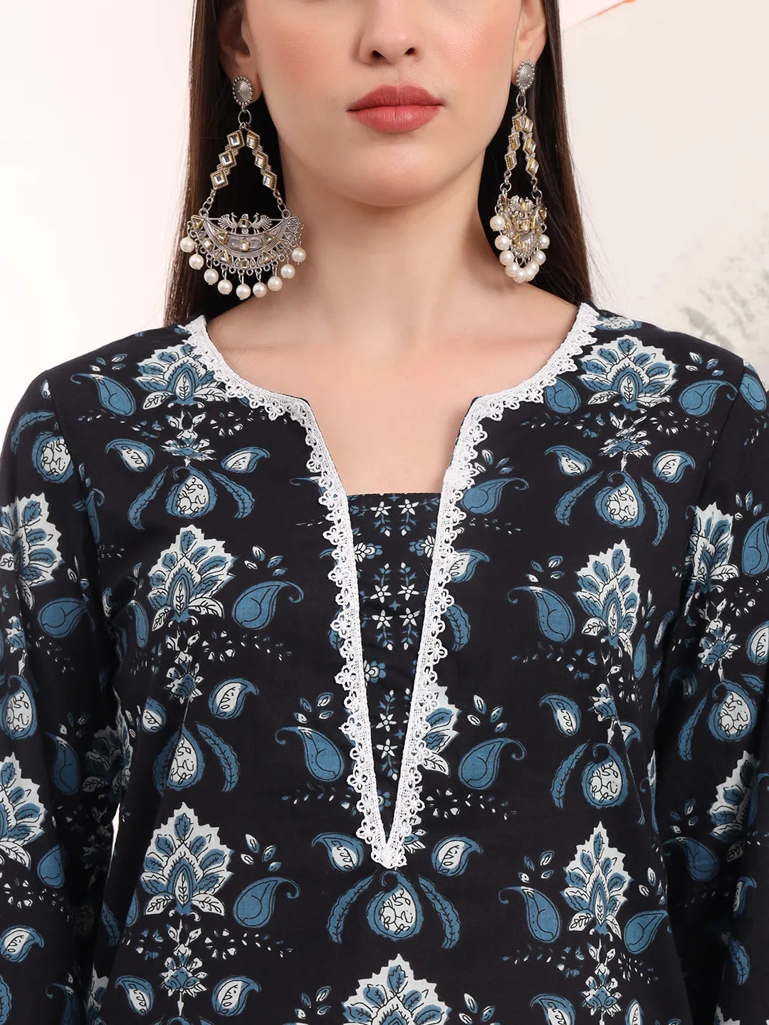 Black Floral Print Pakistani Style Kurta Trouser And Dupatta Set