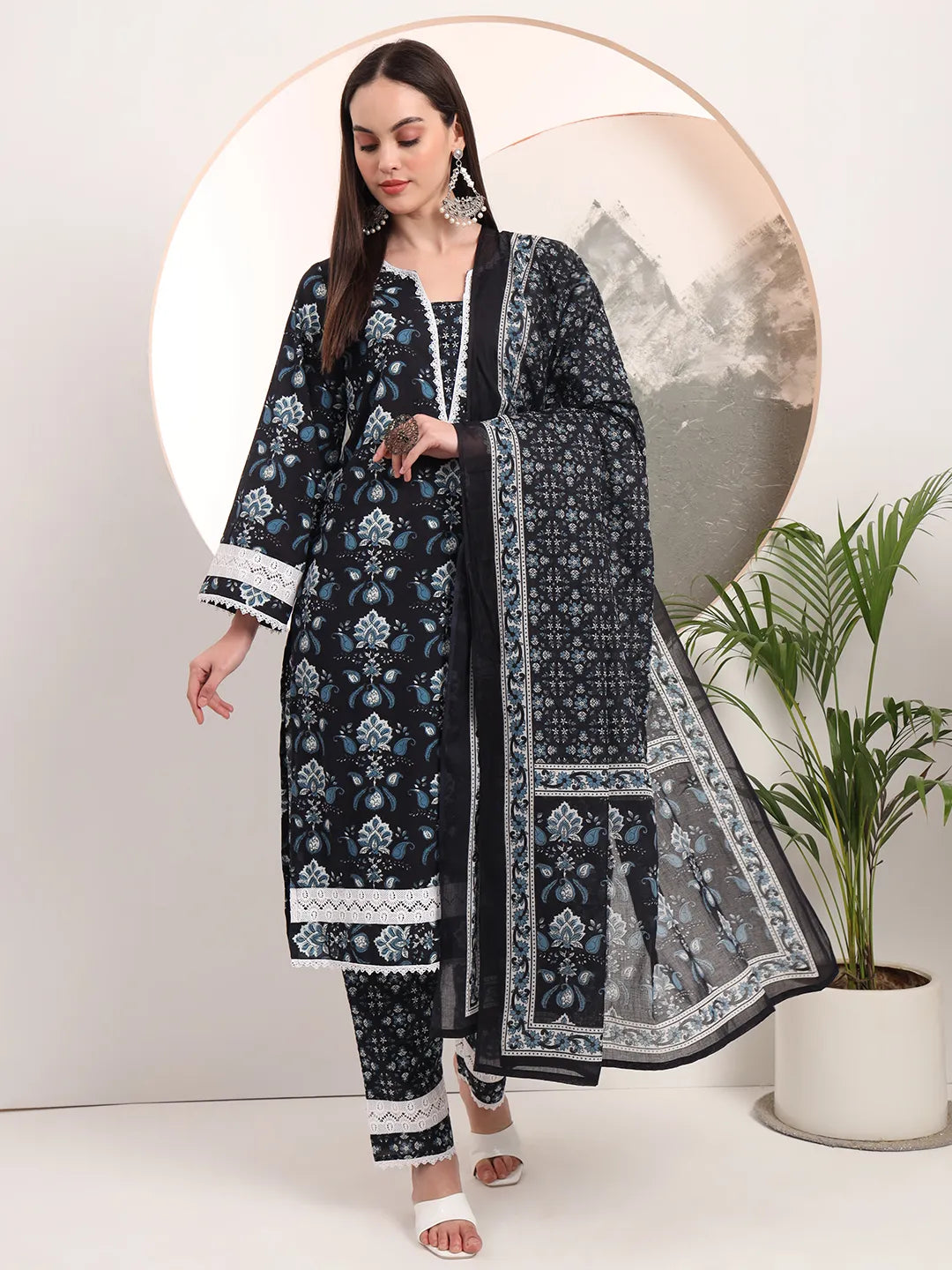 Women's Black Cotton Black Floral Print Pakistani Style Kurta Trouser And Dupatta Set by Yufta, suitable for wholesale buyers, boutiques, retailers, resellers and bulk fashion orders from Trendphoria