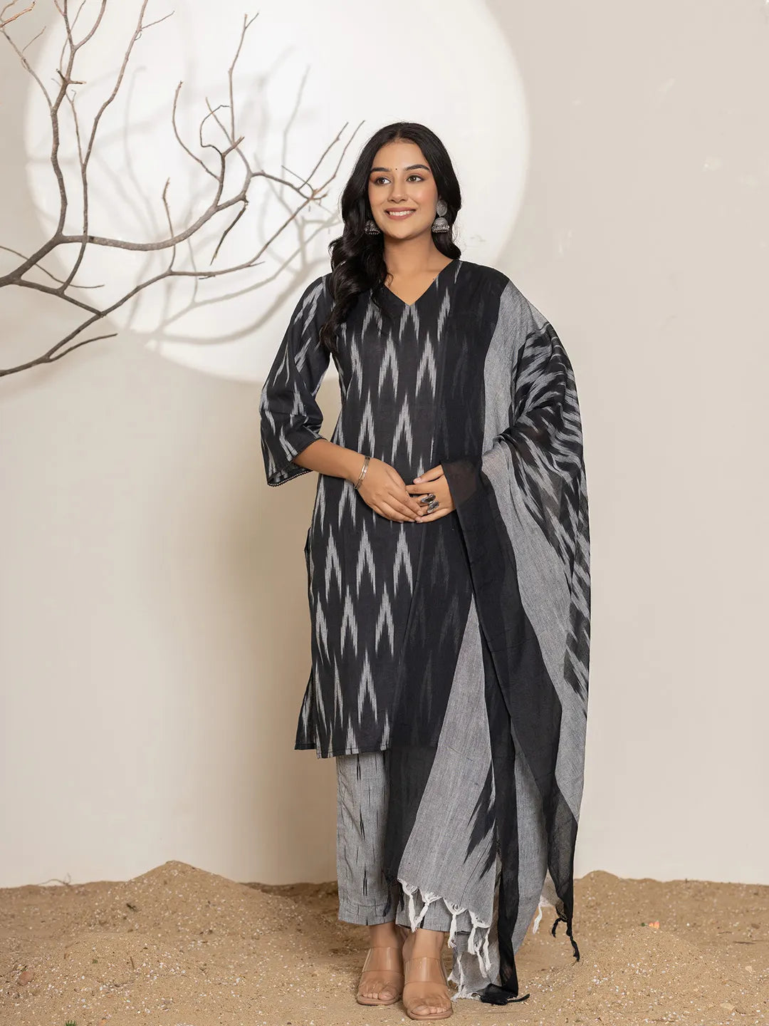 Women's Black Cotton Black Ikat Print Cotton Straight Kurta Dupatta Set by Yufta, suitable for wholesale buyers, boutiques, retailers, resellers and bulk fashion orders from Trendphoria