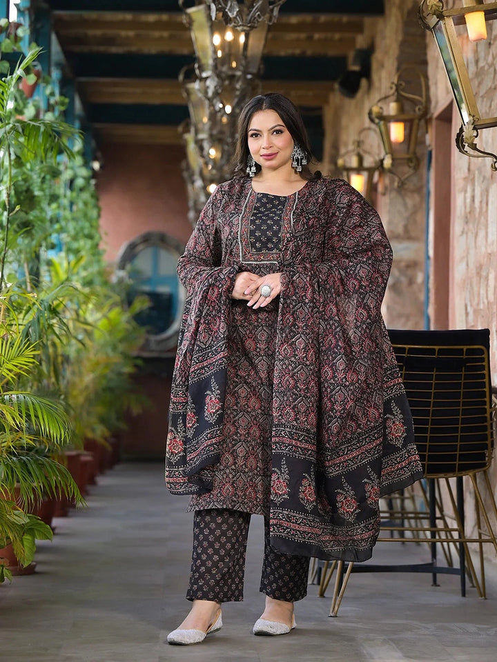 Floral Print Straight Plus size Kurta Trouser And Dupatta Set