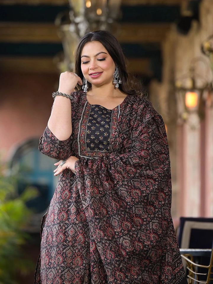 Floral Print Straight Plus size Kurta Trouser And Dupatta Set