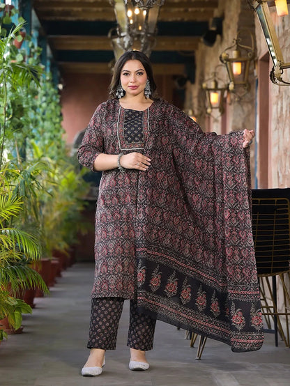 Floral Print Straight Plus size Kurta Trouser And Dupatta Set