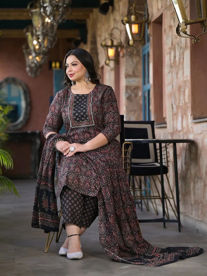 Floral Print Straight Plus size Kurta Trouser And Dupatta Set