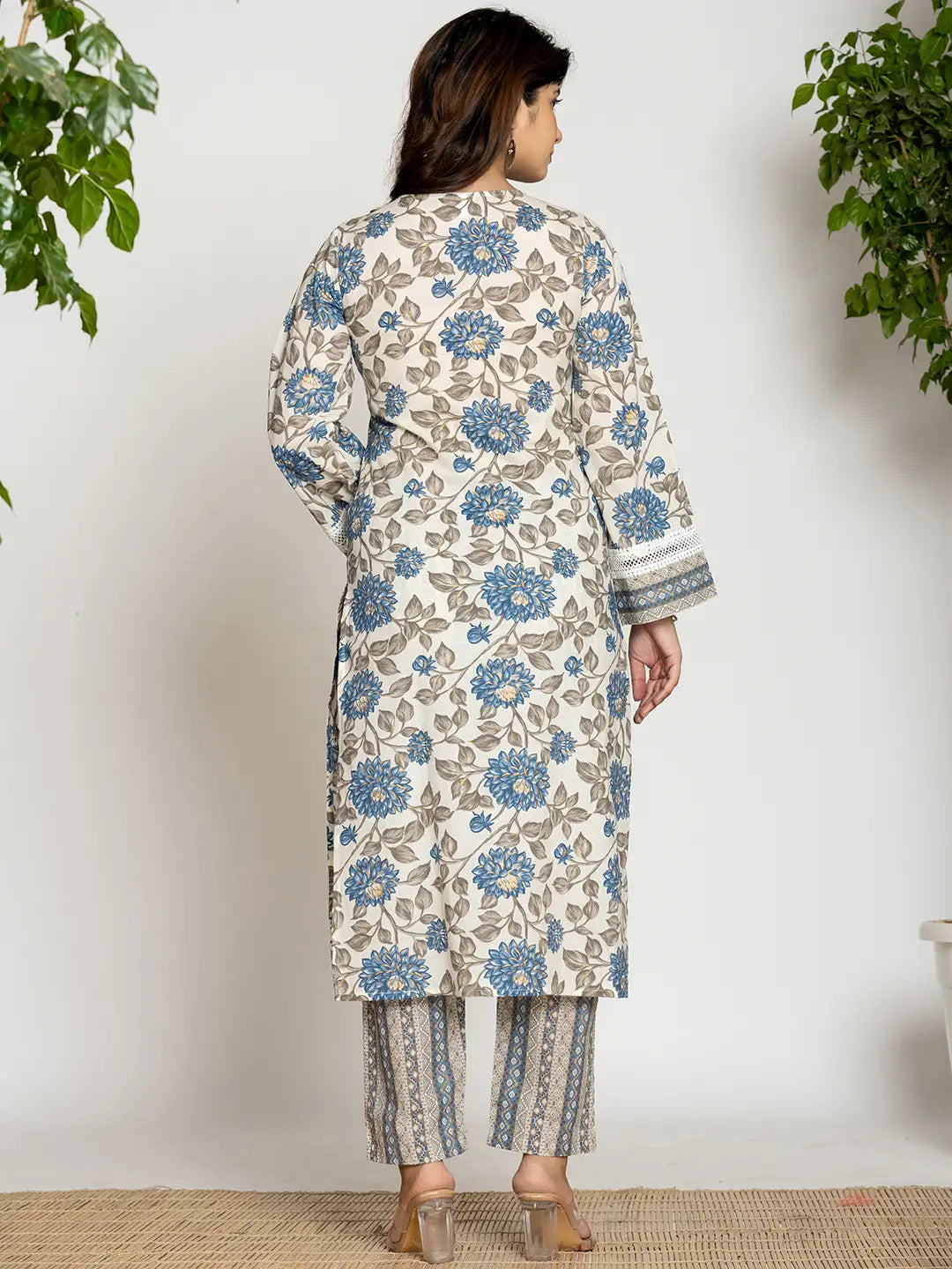 Blue And Off White Cotton Pakistani Style Kurta Dupatta Set