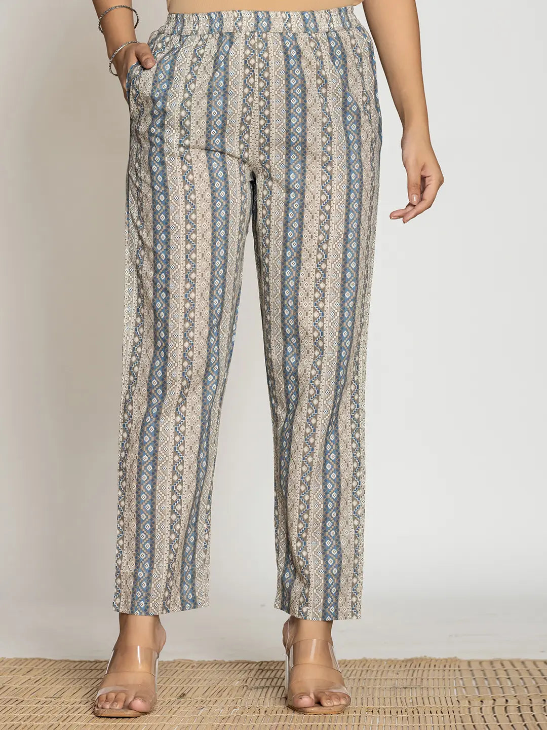 Blue And Off White Cotton Pakistani Style Kurta Dupatta Set