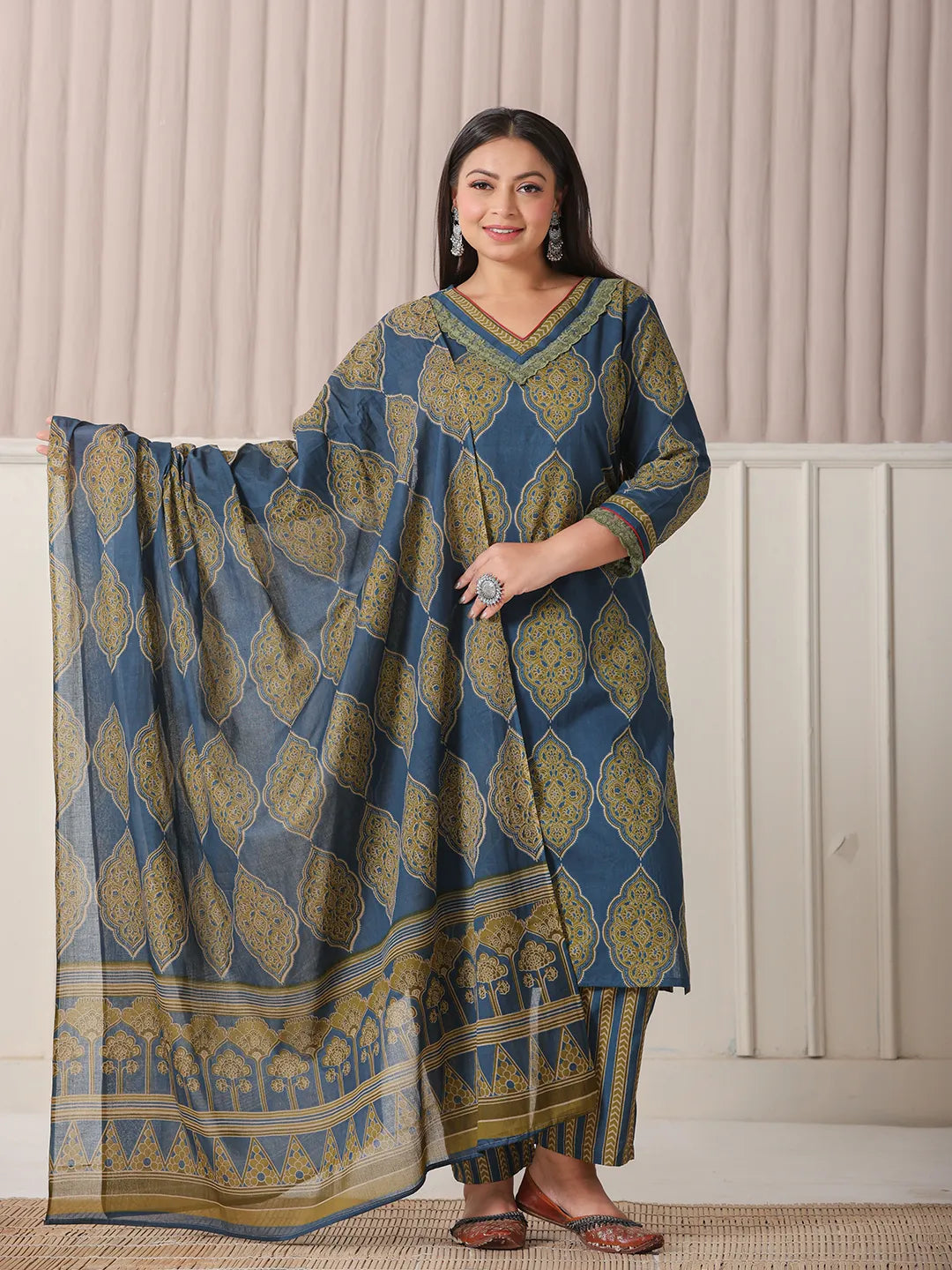 Block Print Cotton Lace Work Plus Size Kurta Set With Pant &amp; Dupatta
