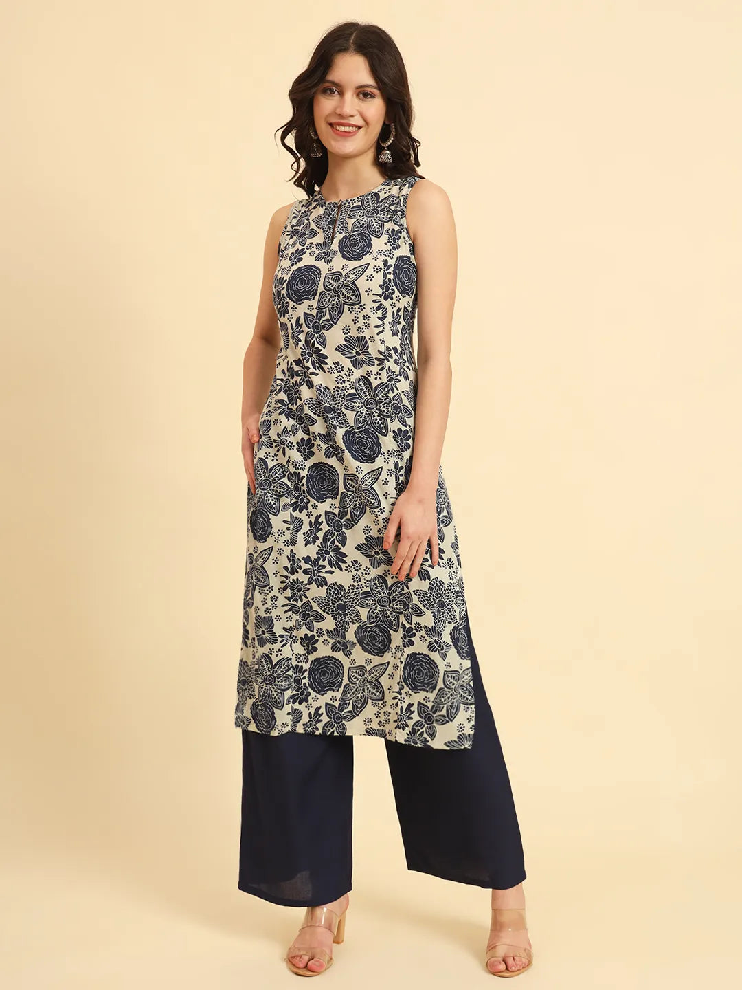 Women's Blue Cotton Blue Cotton Ethnic Motifs Straight Kurta by Yufta, suitable for wholesale buyers, boutiques, retailers, resellers and bulk fashion orders from Trendphoria