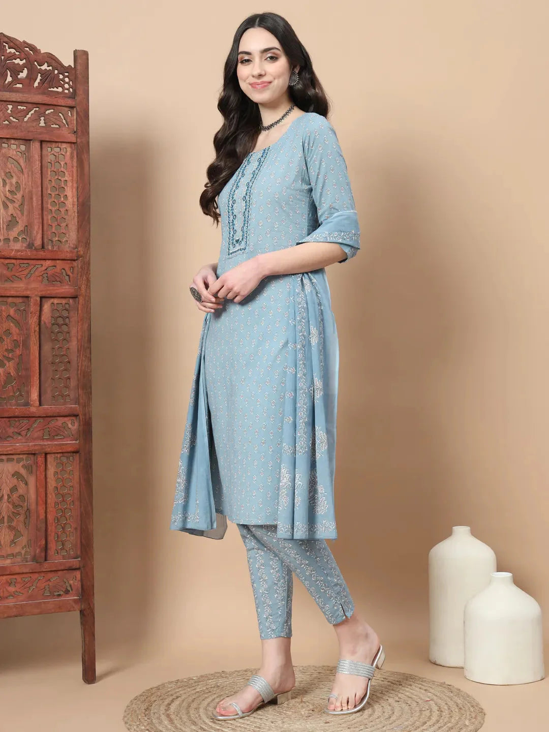 Blue Ethnic Motifs Thread Work Straight Kurta Trouser And Dupatta Set