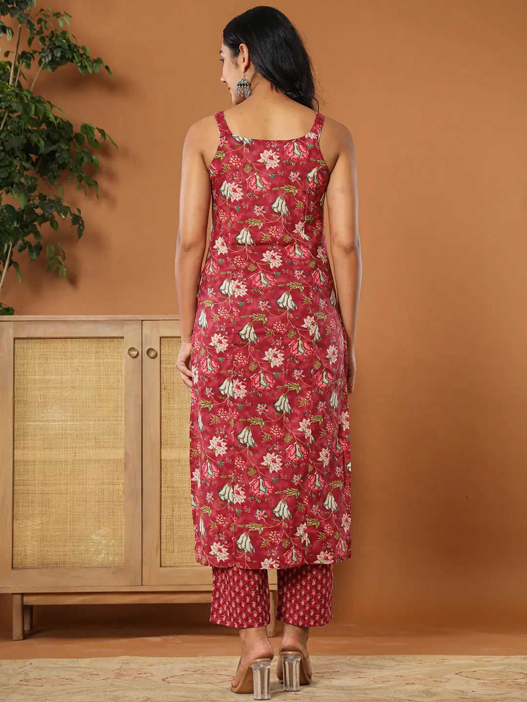 Burgundy Cotton Sleeveless Kurta Dupatta Set