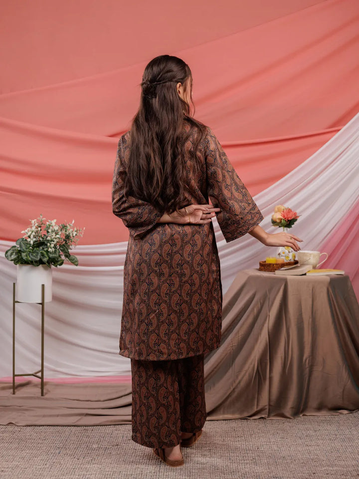 Cotton Black Digital Printed Workwear Co Ord Set With Pintuck Detailing On Sleeves
