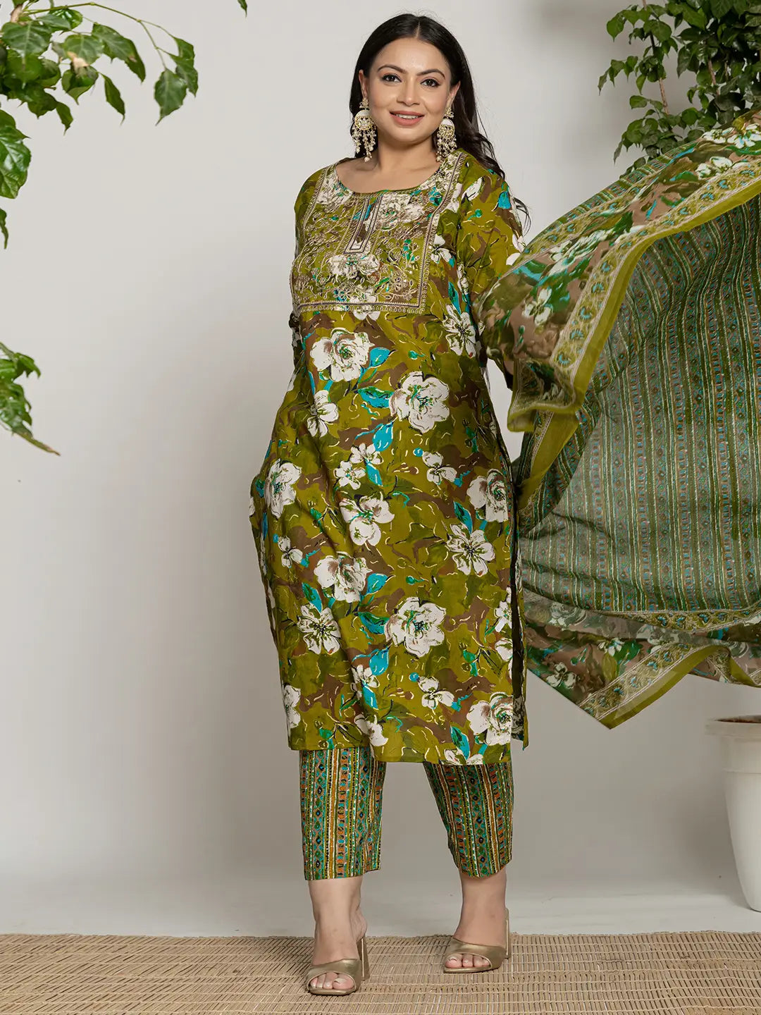 Cotton Green Embroidered Plus Size Kurta Dupatta Set