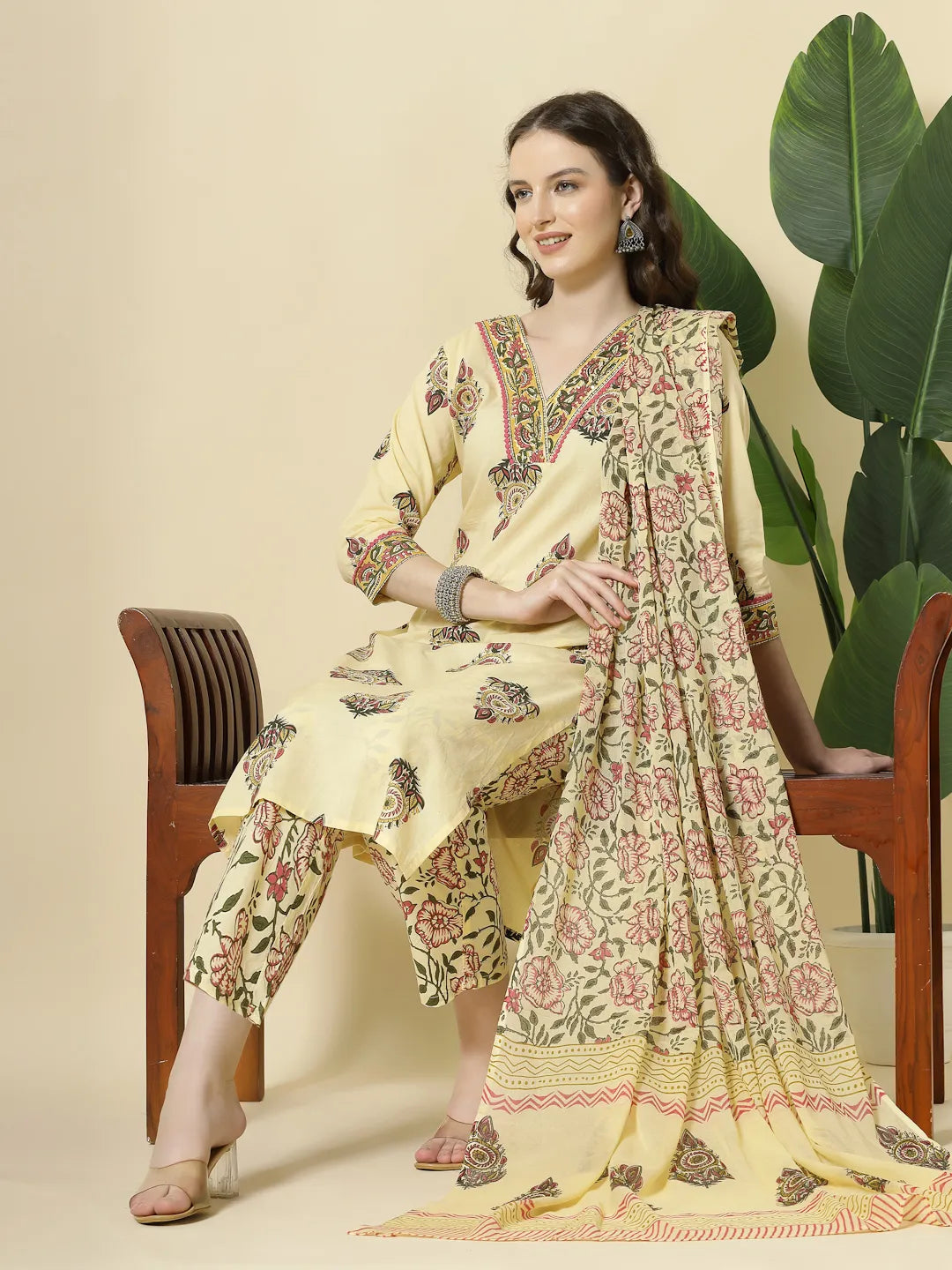 Cream Cotton Cut Dana Work Kurta Set With Pant & Dupatta