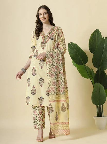 Cream Cotton Cut Dana Work Kurta Set With Pant & Dupatta