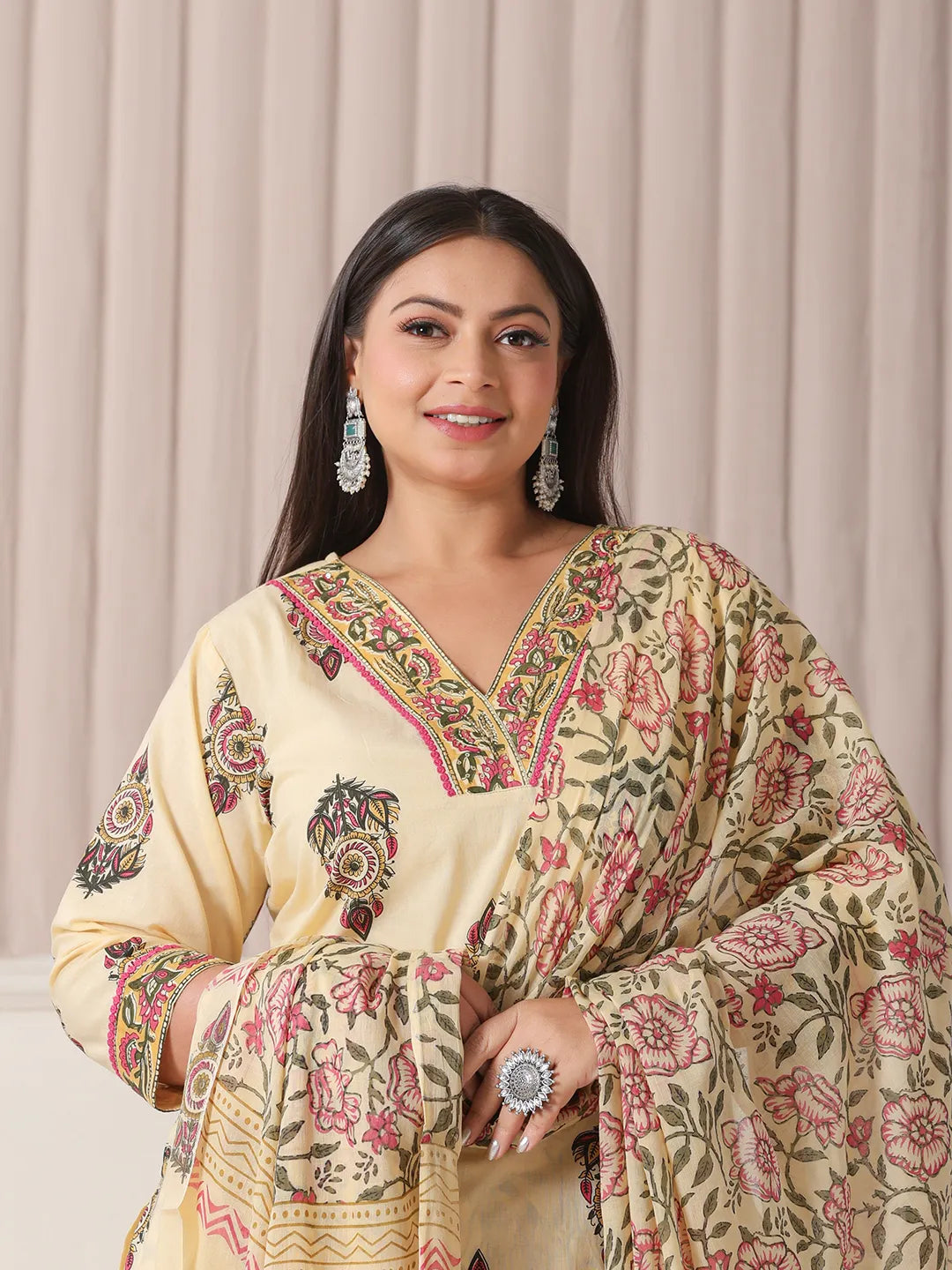 Cream Cotton Cut Dana Work Plus Size Kurta Set With Pant &amp; Dupatta