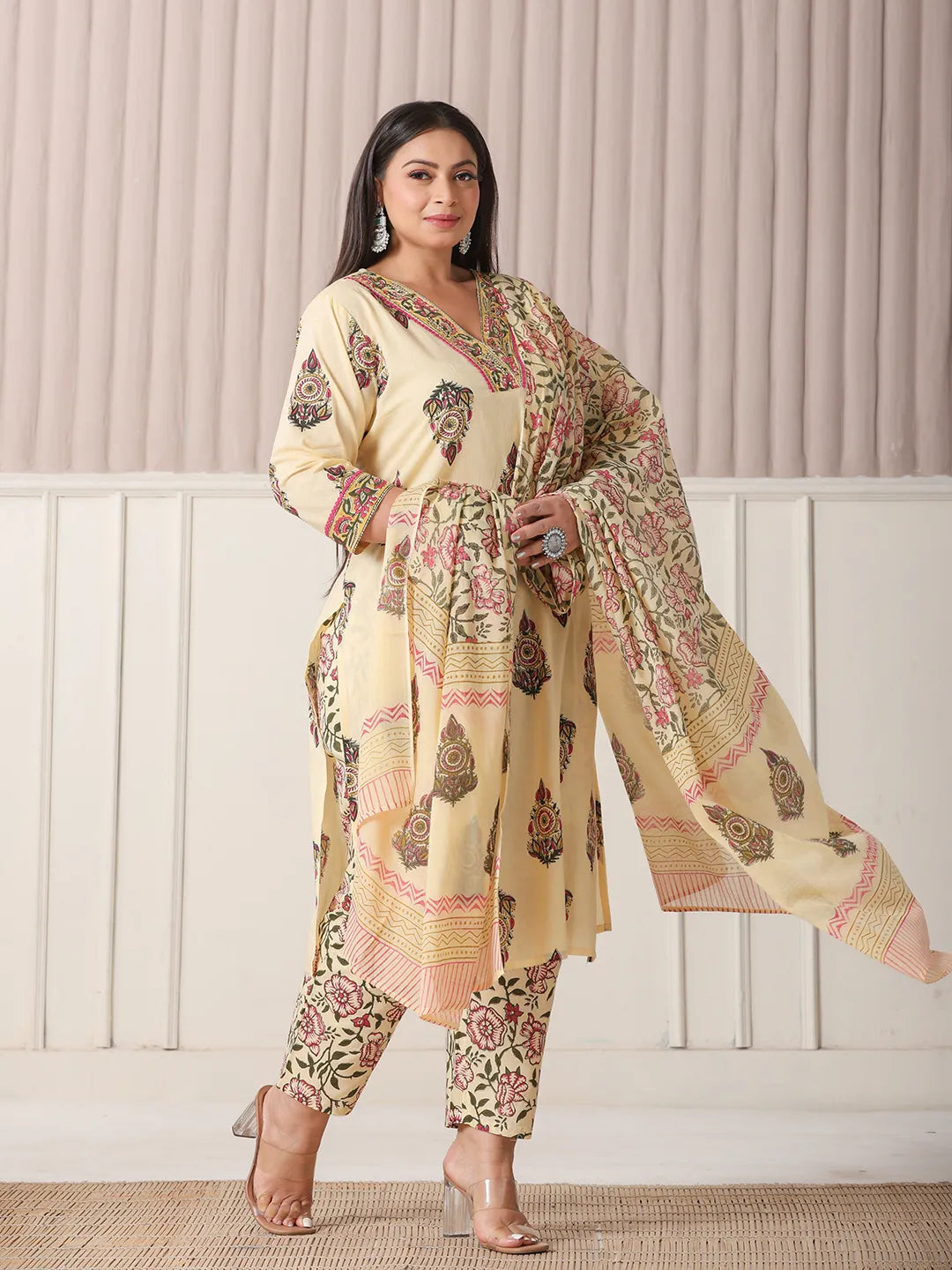 Cream Cotton Cut Dana Work Plus Size Kurta Set With Pant &amp; Dupatta