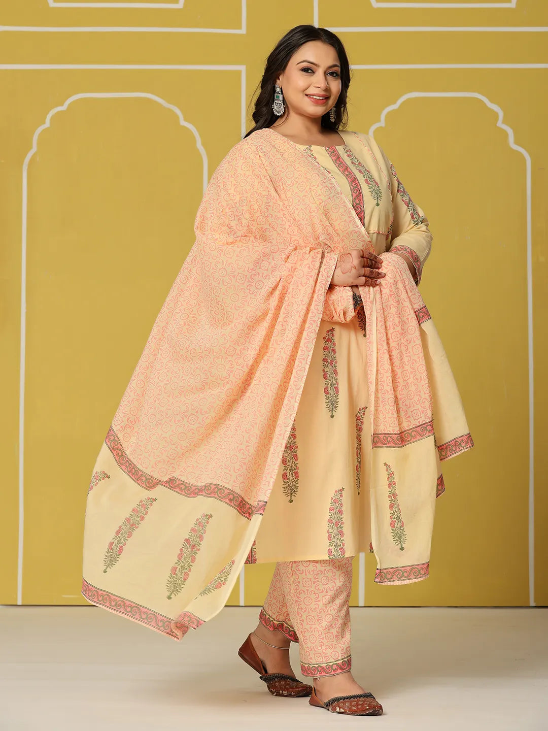 Cream Cotton Straight Plus Size Kurta Set