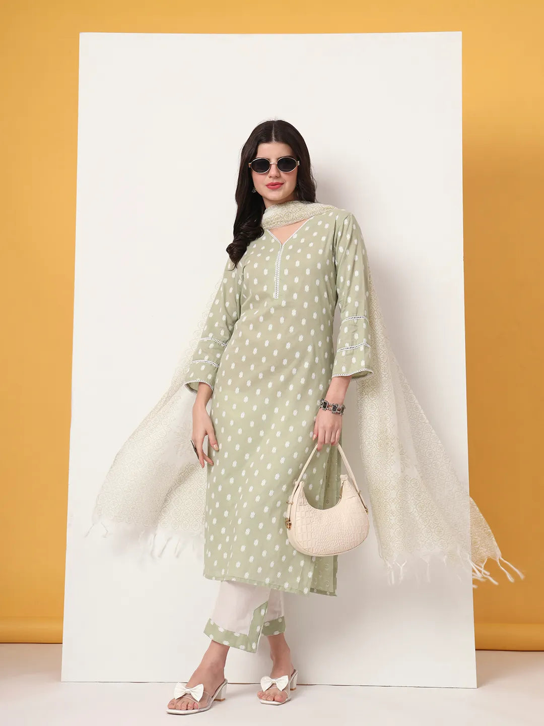 Green And White Cotton Straight Kurta Dupatta Set