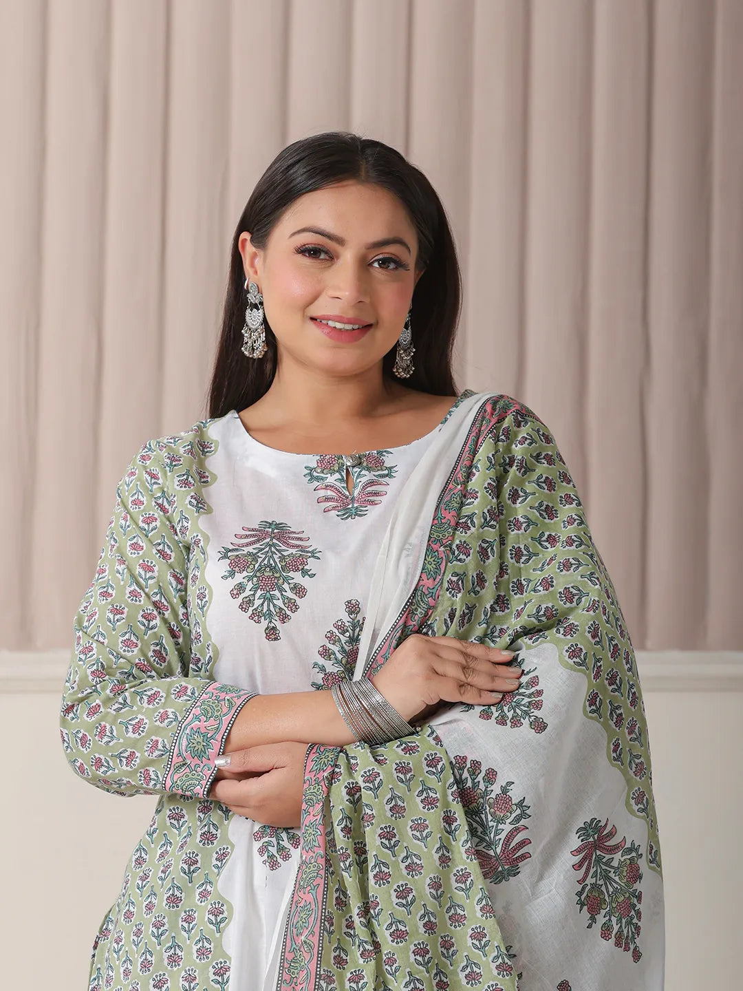 Green And White Hand Embroidery Cotton Plus Size Kurta Dupatta Set