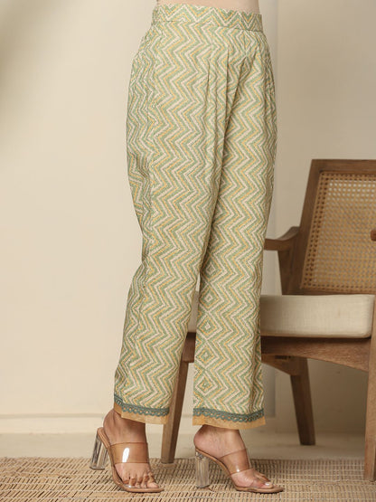 Green Cotton Floral Kurta Dupatta Set With Lace Detailing