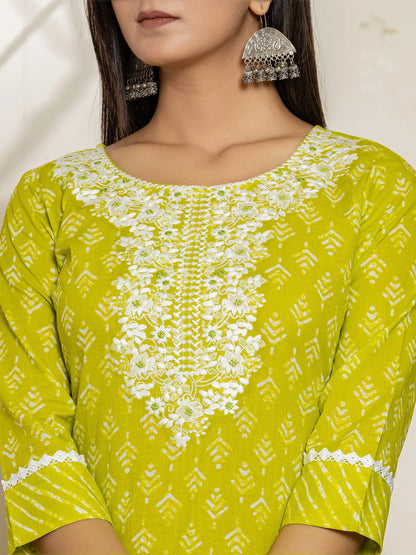 Green Ethnic Motifs Cotton Straight Kurta Dupatta Set