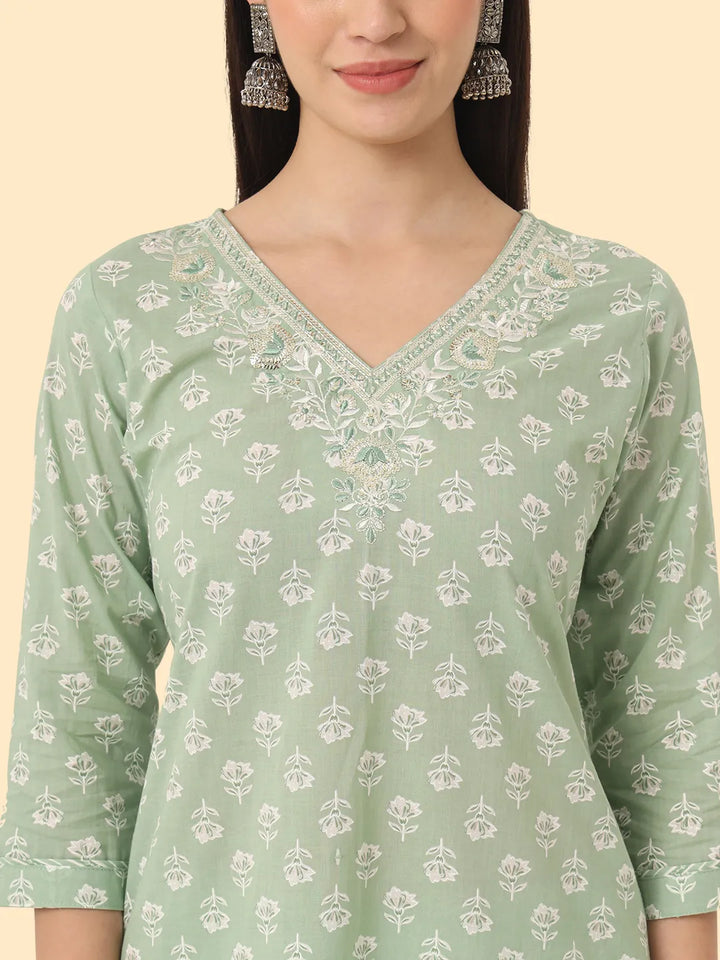 Green Ethnic Motifs Embroidered Regular Chikankari Pure Cotton Kurta With Trousers &amp; With Dupatta