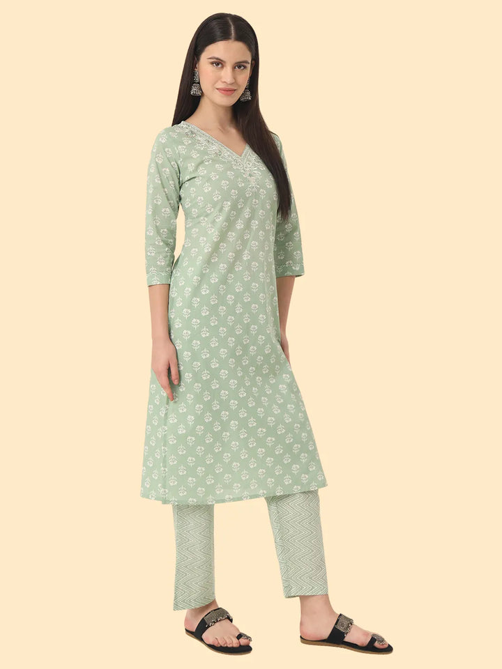 Green Ethnic Motifs Embroidered Regular Chikankari Pure Cotton Kurta With Trousers &amp; With Dupatta